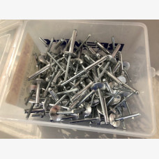 Rivet 5-6 Countersunk Alum/steel 4mm x 13.8mm Box 500
