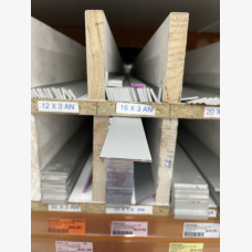 FLAT BAR 32mm X 1.6mm X 4Mtr CLEAR ANODISED
