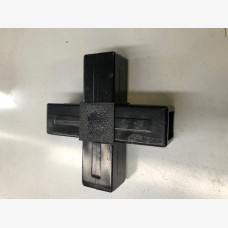 P41 Qubelok 4 Leg Flat Connector Black